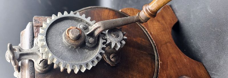 Une ancienne baratte a beurre