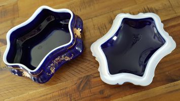 limoges-bonbonniere-en-porcelaine-ouverte