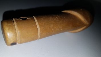 phallus-bois-sculpte