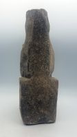 madonne-en-pierre-sculptee